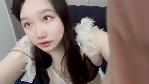 alovelycat online show from March 22, 2026, 2:04 am