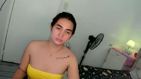 alovelydollnica online show from October 15, 2025, 11:21 am