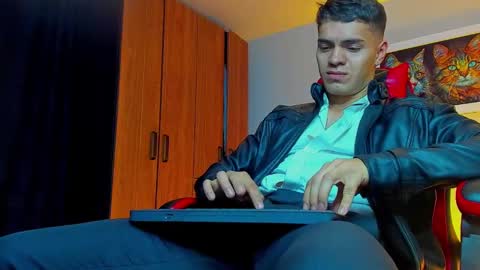 Snapshot of alpha_dominus_ chatting on September 17, 2025, 3:52 am alpha_dominus_ online show from September 17, 2025, 3:52 am