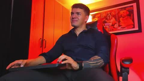 alpha_dominus_ online show from December 1, 2025, 3:44 am