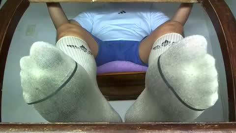 Snapshot of alphacashmaster777 chatting on October 19, 2025, 7:53 am cashmaster findom online show from October 19, 2025, 7:53 am