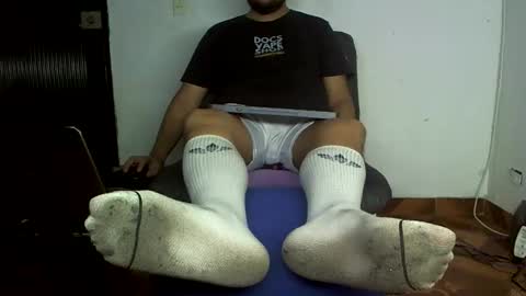 Snapshot of alphacashmaster777 chatting on October 31, 2025, 9:10 am cashmaster findom online show from October 31, 2025, 9:10 am