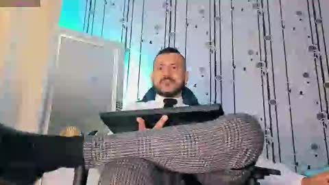 alphadrip online show from October 17, 2025, 1:14 pm