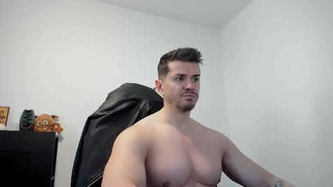 LeatherMaster online show from December 19, 2025, 8:43 am