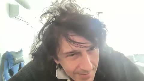 Snapshot of alphandre chatting on January 24, 2025, 9:49 am AlphAndre online show from January 24, 2025, 9:49 am