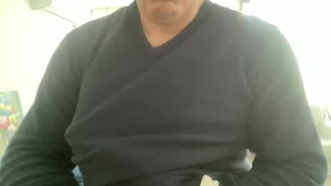 Snapshot of alphandre chatting on February 15, 2025, 2:33 pm AlphAndre online show from February 15, 2025, 2:33 pm