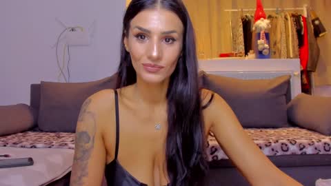 Michelle online show from November 2, 2025, 1:30 am