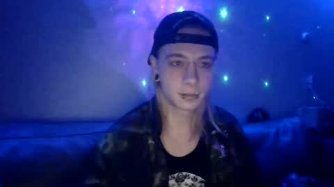 altboy010 online show from December 29, 2024, 4:40 pm