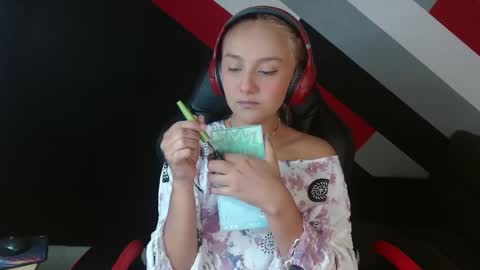 Snapshot of alterego1__ chatting on February 18, 2025, 6:37 pm Alter online show from February 18, 2025, 6:37 pm