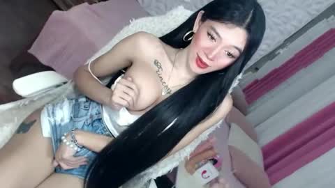 Snapshot of althea_solace69 chatting on November 5, 2025, 1:27 am Chloe- DONT FORGET TO FOLLOW MElets getting to know each other and make some love and fun online show from November 5, 2025, 1:27 am