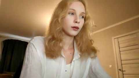 May online show from September 30, 2025, 2:11 pm