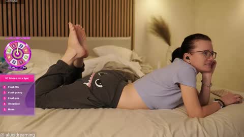 Lucid Dreaming online show from September 18, 2025, 9:06 pm