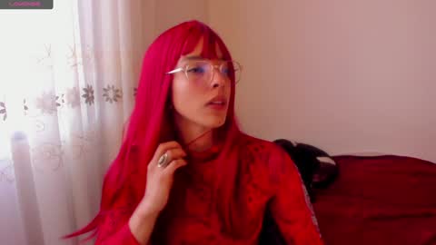 Snapshot of aluna_0310 chatting on December 3, 2024, 9:12 pm . . online show from December 3, 2024, 9:12 pm