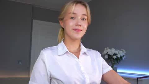 Snapshot of aluntick chatting on October 10, 2025, 1:54 pm Amelia NEXT STREAM online show from October 10, 2025, 1:54 pm