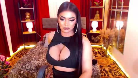 Snapshot of alurajhenson chatting on December 23, 2024, 11:39 pm Alura Jhenson online show from December 23, 2024, 11:39 pm