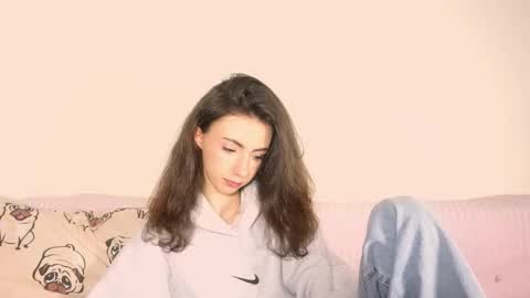 alvanalbach online show from October 20, 2025, 11:32 am