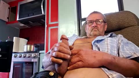 alwayshard4u1 online show from May 6, 2026, 1:05 pm