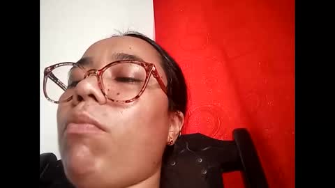 analia online show from September 13, 2025, 7:24 pm