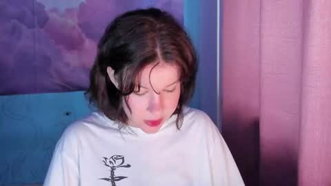 alyaska_yang online show from July 25, 2026, 11:52 am