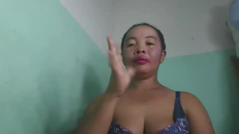 alypierette online show from April 28, 2026, 2:33 pm