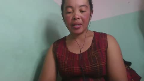 alypierette online show from May 25, 2026, 8:31 am