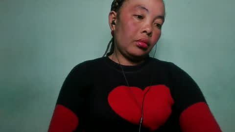 alypierette online show from June 24, 2026, 7:24 pm
