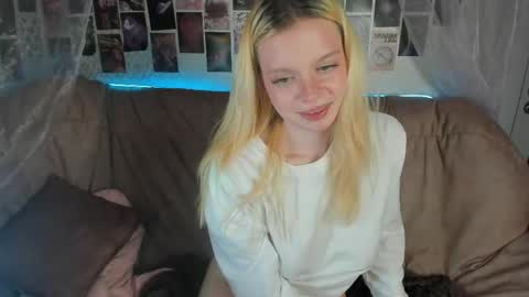 Alysa   7GMT  online show from April 12, 2026, 10:59 pm