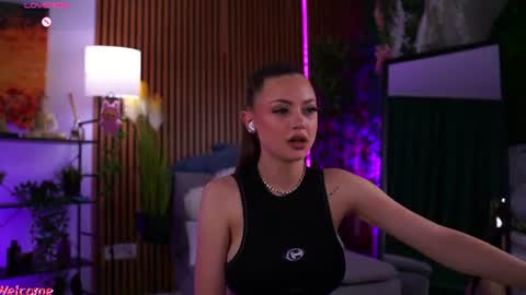 Alyse online show from July 4, 2026, 6:25 pm