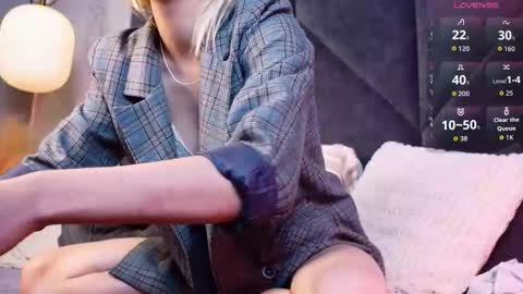 Alysia online show from February 15, 2026, 7:51 am