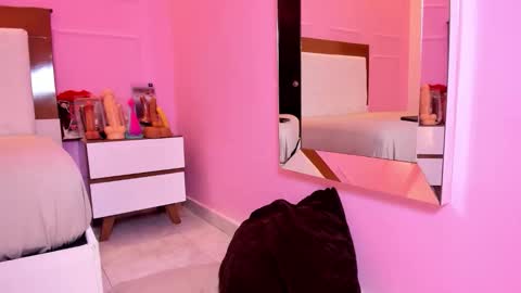 alysonjackson online show from January 7, 2026, 7:38 pm