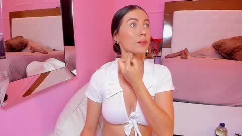 alysonjackson online show from March 19, 2026, 7:40 pm