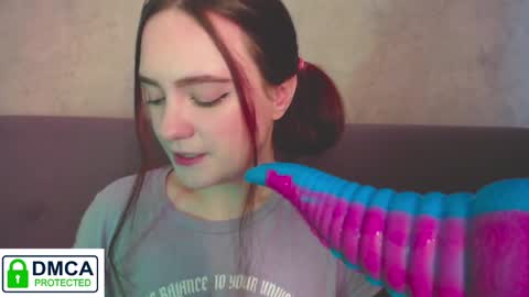 Snapshot of alyssa__scarlet chatting on December 28, 2024, 5:02 am Alyssa online show from December 28, 2024, 5:02 am