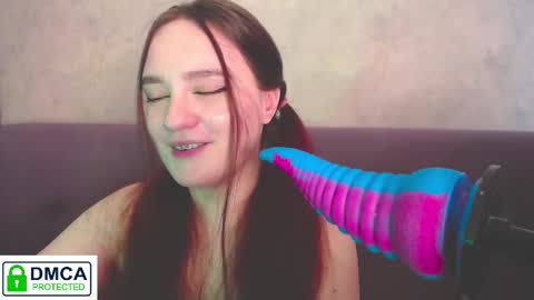 Snapshot of alyssa__scarlet chatting on October 24, 2025, 8:11 am Alyssa online show from October 24, 2025, 8:11 am