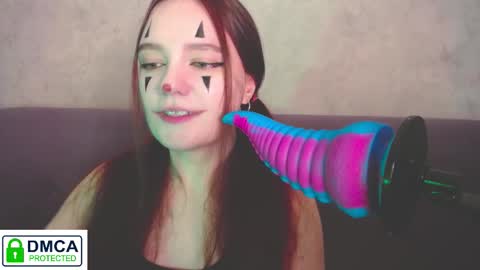 Snapshot of alyssa__scarlet chatting on November 1, 2025, 9:44 am Alyssa online show from November 1, 2025, 9:44 am