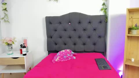 Snapshot of alyssa_joness chatting on February 26, 2025, 4:14 am alyssa_joness online show from February 26, 2025, 4:14 am