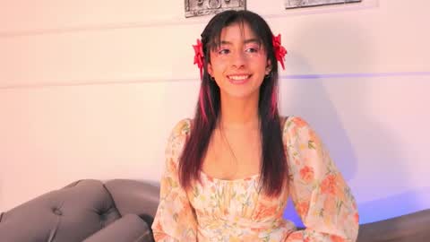 alyssa_joness online show from October 21, 2025, 4:35 am