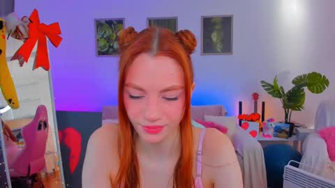 Snapshot of alyssa_smitt chatting on February 20, 2025, 7:45 am alyssa_smitt online show from February 20, 2025, 7:45 am