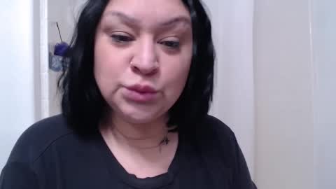 Snapshot of alyssiaamorexo chatting on December 15, 2024, 4:04 pm Alyssiaamorexo online show from December 15, 2024, 4:04 pm