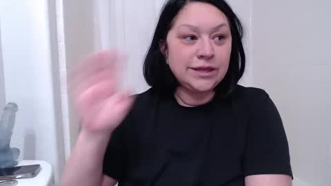 Snapshot of alyssiaamorexo chatting on December 18, 2024, 2:17 pm Alyssiaamorexo online show from December 18, 2024, 2:17 pm