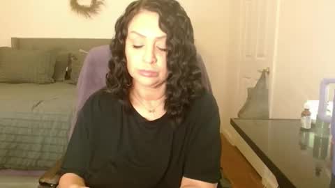 Snapshot of alyssiaamorexo chatting on November 4, 2025, 7:02 pm Alyssiaamorexo online show from November 4, 2025, 7:02 pm