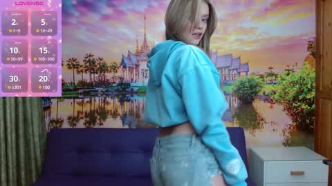 Snapshot of alyy_cute chatting on January 22, 2025, 2:24 pm Alyy online show from January 22, 2025, 2:24 pm