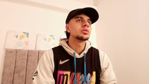 Amadeo Wild online show from January 30, 2025, 4:02 pm