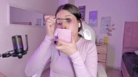 B I A N C A online show from September 13, 2025, 4:01 am