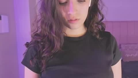 B I A N C A online show from September 20, 2025, 3:51 am