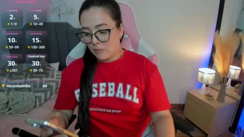 Hi Im AmaiaHelp me reach 100 likes online show from April 19, 2026, 12:43 am