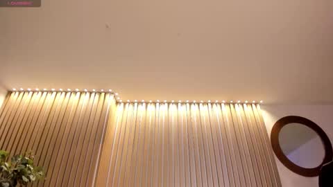 Amaia Haywood online show from November 14, 2025, 4:00 am