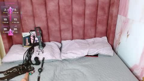 Hilary Ester online show from April 8, 2026, 8:09 pm