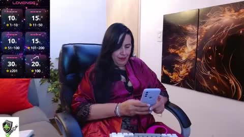 Snapshot of amalia_brunette chatting on March 1, 2025, 10:53 pm AMALIA online show from March 1, 2025, 10:53 pm