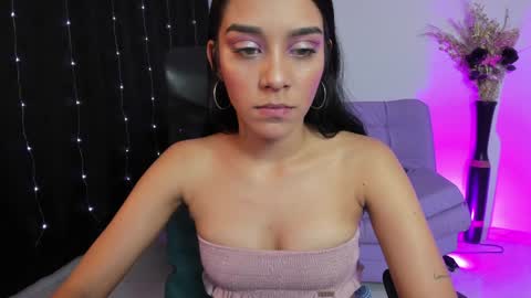 Amalia cruss online show from January 18, 2025, 1:30 am