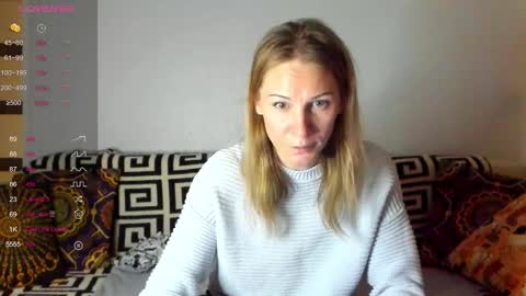 Snapshot of amalia_mio chatting on October 5, 2025, 8:01 am Amalia online show from October 5, 2025, 8:01 am